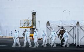 Românul infectat cu virusul ucigaş din China, mesaj către rudele din ţară