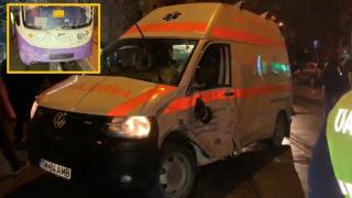 Ambulanță cu o tânără gravidă, izbită de un tramvai într-o intersecție din Timișoara (Video)