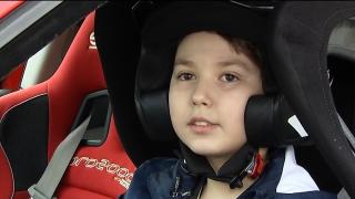 Cei mai tineri piloți de curse ai României sunt ași la condus