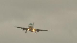 Furtuna Dennis a bulversat traficul aerian în Europa de vest