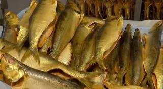 Scrumbia afumată, vedeta din Deltă. Care sunt secretele