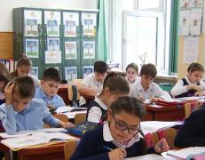 Premierul Ludovic Orban vrea combinarea alocațiilor cu vouchere pentru copii