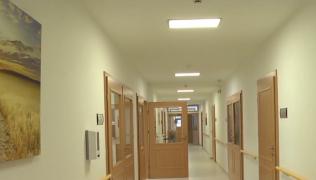 Brătrâni îngrijiți în condiții de lux, la nici 20 de kilometri de Sibiu