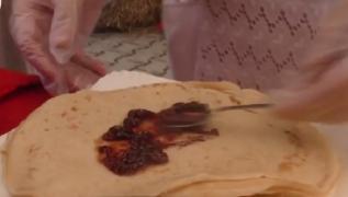 Clătitele, vedetele unui festival cu tradiție de lângă Braşov