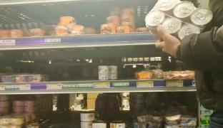 Frică de coronavirus goleşte magazinele din România. Vânzările, mai mari ca de Sărbători