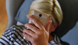 Nomofobie, dependența de telefonul mobil, "boala" omului modern