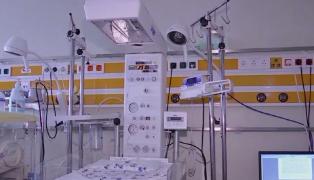 Mii de copii născuţi cu mici şanse de supravieţuire, salvaţi de medicii pasionaţi din România