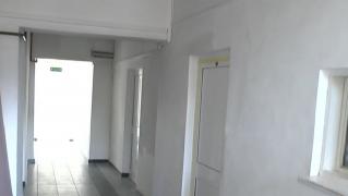 Edilii din Bicaz au făcut reparaţii la Palatul Regal, fără autorizaţie