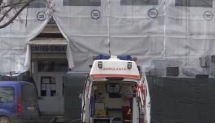 O infirmieră de la Spitalul Municipal Rădăuţi a murit, după ce a căzut în gol de pe scara unităţii medicale