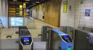 Coronavirus în România. Tot mai puțini oameni pe străzi în București, metroul e aproape gol (video)