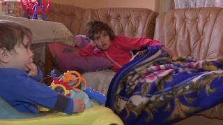 Misiune contracronometru în Targu Jiu, șapte copii din Târgu Jiu au rămas fără casă