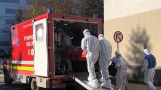 Copilul de 1 an cu coronavirus a fost transferat de la Bacău la Iași