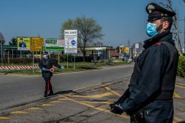 Românii din țările în carantină povestesc cum se trăiește cu bilet de voie