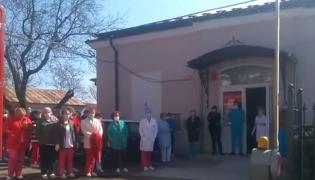 Protest la maternitatea din Iași. Medicii refuză internarea unei paciente gravide confirmată cu COVID-19