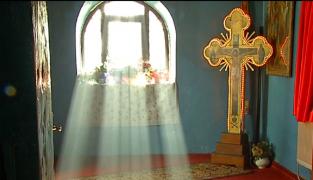 Doi preoți din București, depistaţi pozitiv cu noul coronavirus. O biserică a fost închisă