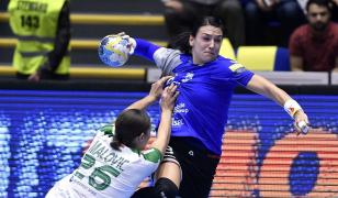 Handbalista Cristina Neagu, cel mai prost plătit Balon de Aur - puțin peste 2.000 de lei lunar, salariul mediu pe economie