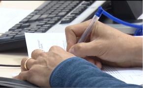 Amânarea plătirii ratelor ar putea fi o armă cu două tăișuri, conform specialiștilor