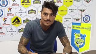 Pandemia afectează și lumea modei. Designerii sunt nevoiți să-și mute afacerile în online