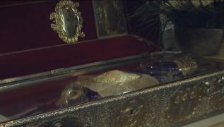 Racla cu moaștele Sfintei Cuvioase Parascheva, purtată prin Moldova pentru moralul oamenilor