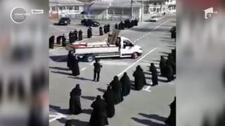 Racle cu moaște purtate în procesiuni fără public, în orașele țării