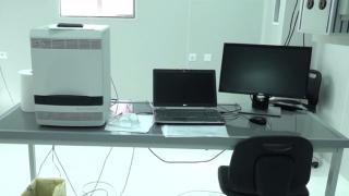 Munca din spatele laboratoarelor de testare