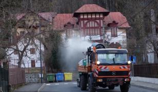 Tunurile de zăpadă folosite la dezinfecție, în Sinaia
