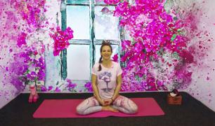 Tea ne învață cum putem face yoga în zolare