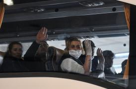 Românii care vin în România pentru Paște îl vor petrece în carantină și nu cu familiile, anunță autoritățile (Video)