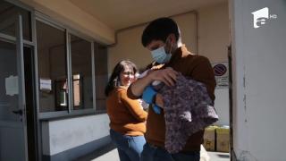 Un tată român din Italia și-a putut îmbrățișa bebelușul după ce mama s-a vindecat de coronavirus