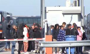 Drama tinerei care acuză că a pierdut sarcina după ce a fost ținută în frig, în vamă