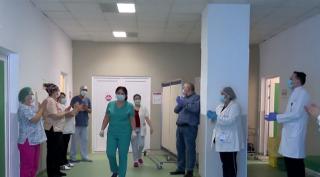 Tânără mămică, infectată cu COVID-19, operată la Timișoara