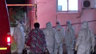 Coronavirusul închide căminele de bătrâni din România