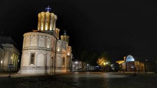 Românii au trăit noaptea de Înviere la distanță, însă mai uniți ca niciodată