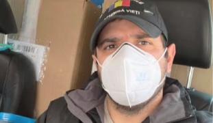 Tineri din Iași sacrifică timpul alături de familie pentru a lupta împotriva coronavirusului