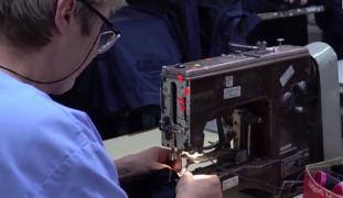 Fabrică de confecții închisă în Gorj, sute de oameni la izolare