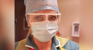 Asistentă româncă din Marea Britanie: "Doar dacă nu mai poţi respira, abia atunci suni la ambulanţă"