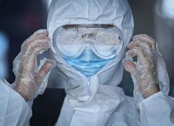 Urmașii medicilor răpuși de coronavirus pot beneficia de pensie specială