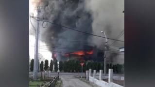 Incendiu de proporții la un depozit de polistiren din Baia Mare