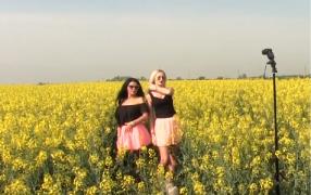 Pozele în lanul de rapiță, o amintire în era pandemiei