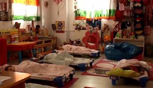 Autorităţile iau în calcul deschiderea creşelor şi a grădiniţelor pe perioada verii