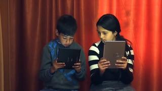 O învățătoare din Eșelnița a strâns pentru elevii săi tablete, să poată învăța de acasă