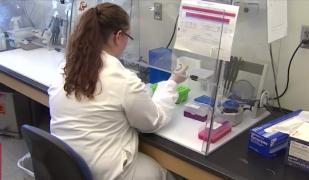 Viitoare mame, obligate să îşi facă un test de coronavirus contra-cost, la maternitatea din Iaşi