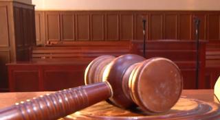 Proiect de lege: pedofilii ar putea primi închisoare pe viaţă