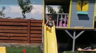 Locul de joacă pentru copii s-a mutat acasă