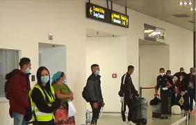 Muncitorii români, așteptați cu brațele deschise pentru a lucra în agricultura din vestul Europei