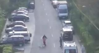 Femeie luată de acasă cu trupele speciale, după ce s-a lăudat că a scăpat de carantinare