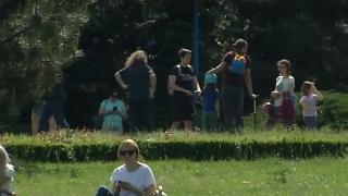 Parcurile din Sectorul 2 al Bucureştiului, invadate de oameni în weekend