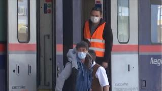 Zeci de muncitori sezonieri, veniți din Austria, trimiși direct în carantină