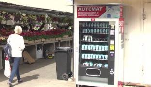 În Sibiu, măștile și mănușile pot fi achiziționate direct de la automat