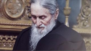 Mai mulți credincioși au ignorat măsurile de precauție, la pelerinajul la ÎPS Pimen